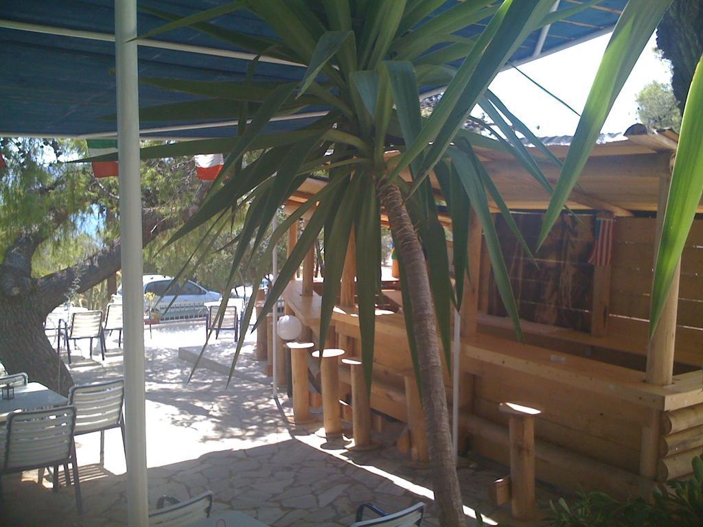 Hotel Korfos - Ξενοδοχείο Κόρφος Renovated מראה חיצוני תמונה