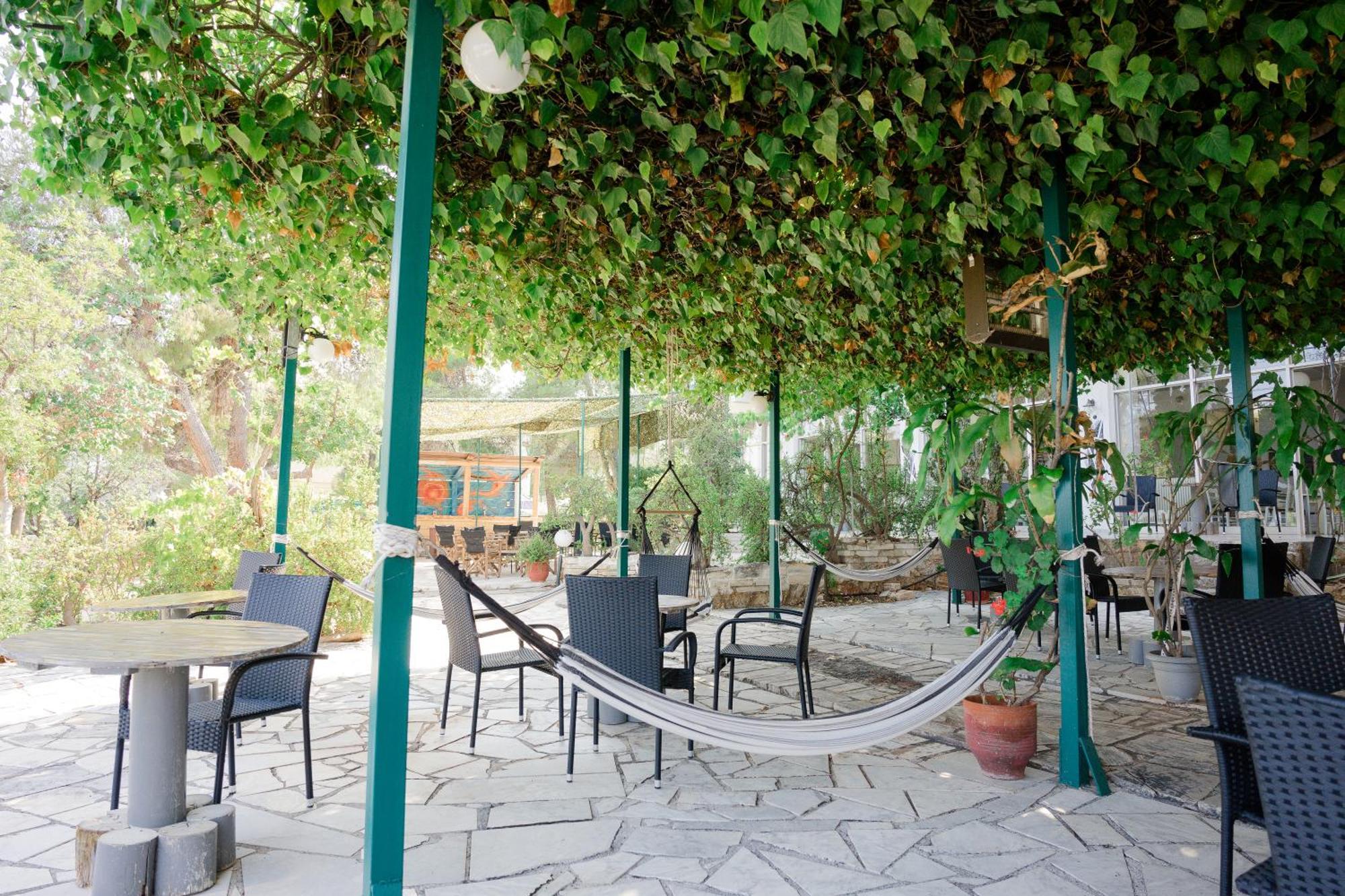 Hotel Korfos - Ξενοδοχείο Κόρφος Renovated מראה חיצוני תמונה